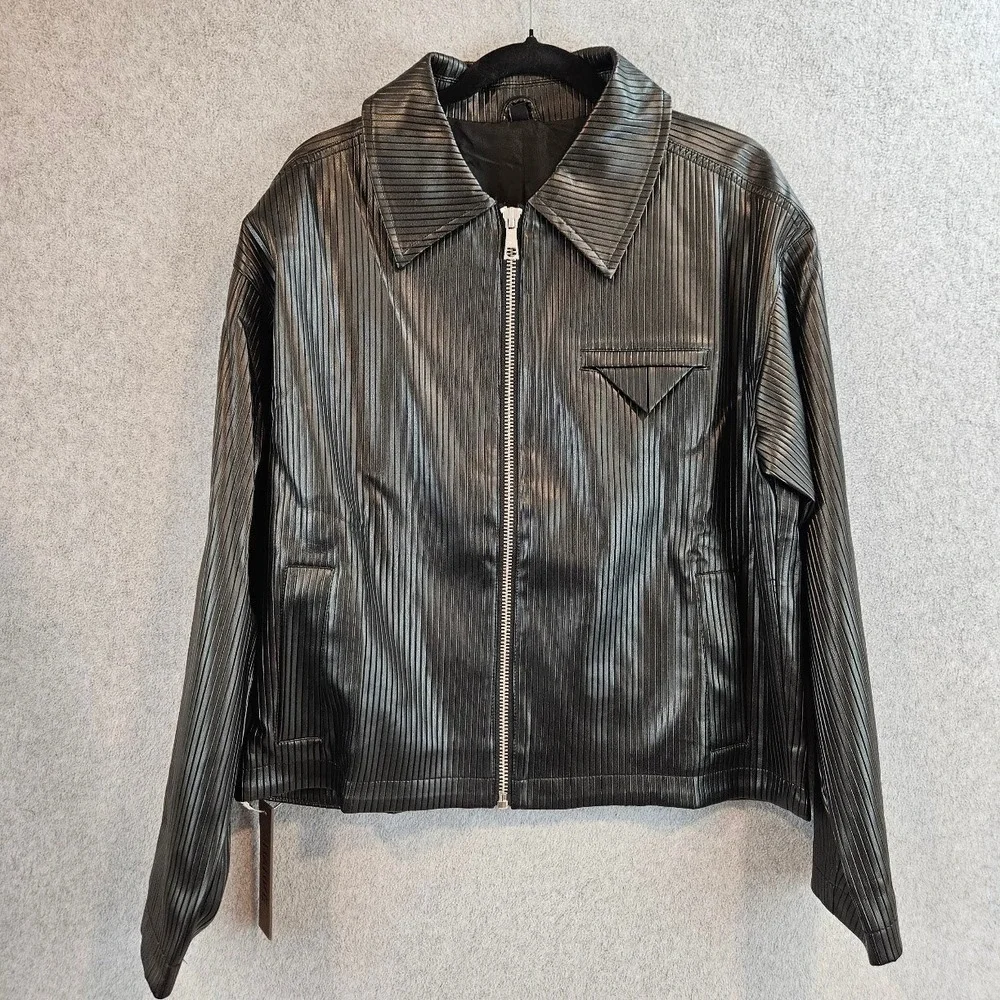 Ananke men pleated